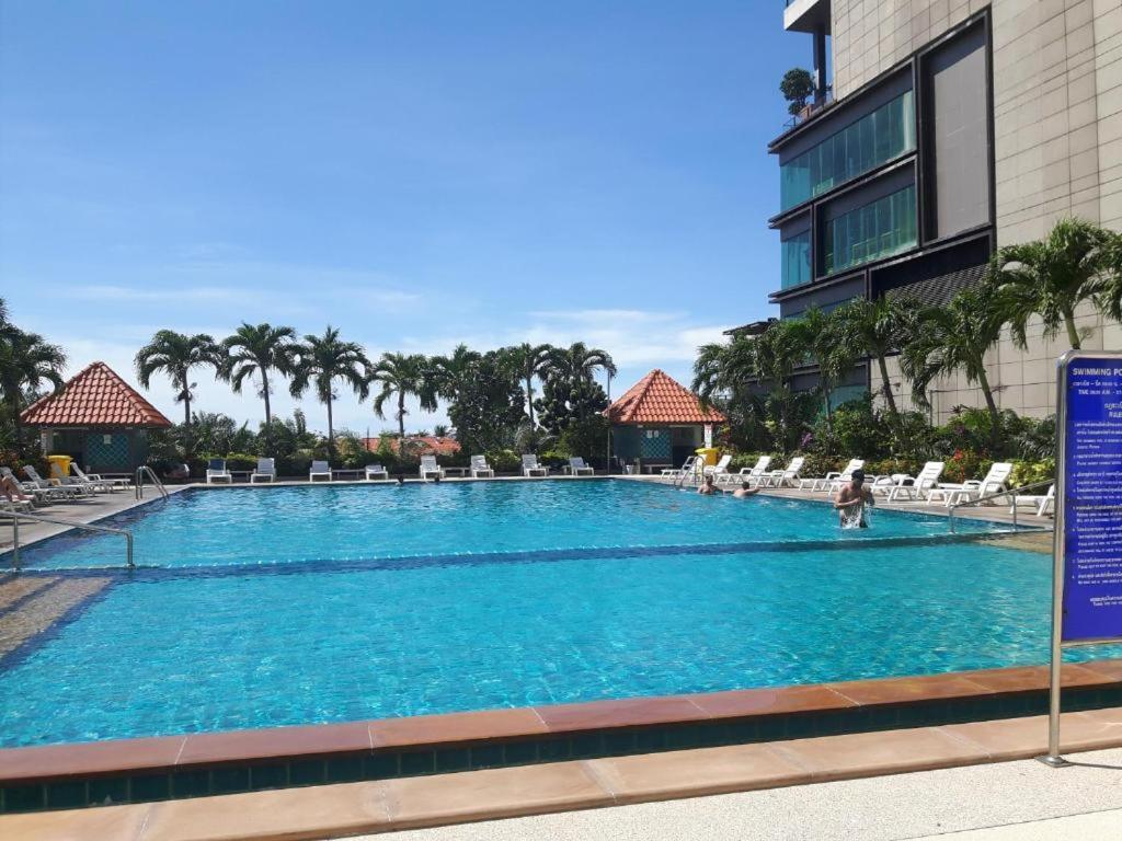 View Talay 6 Pattaya Beach By Anatolia Condo Suite Kültér fotó