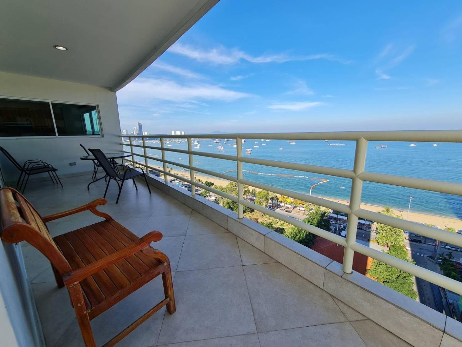 View Talay 6 Pattaya Beach By Anatolia Condo Suite Kültér fotó
