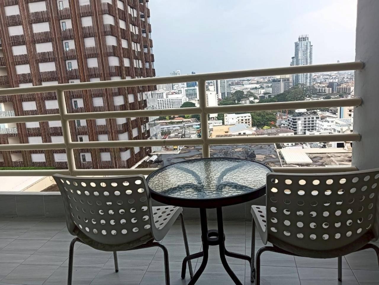 View Talay 6 Pattaya Beach By Anatolia Condo Suite Kültér fotó