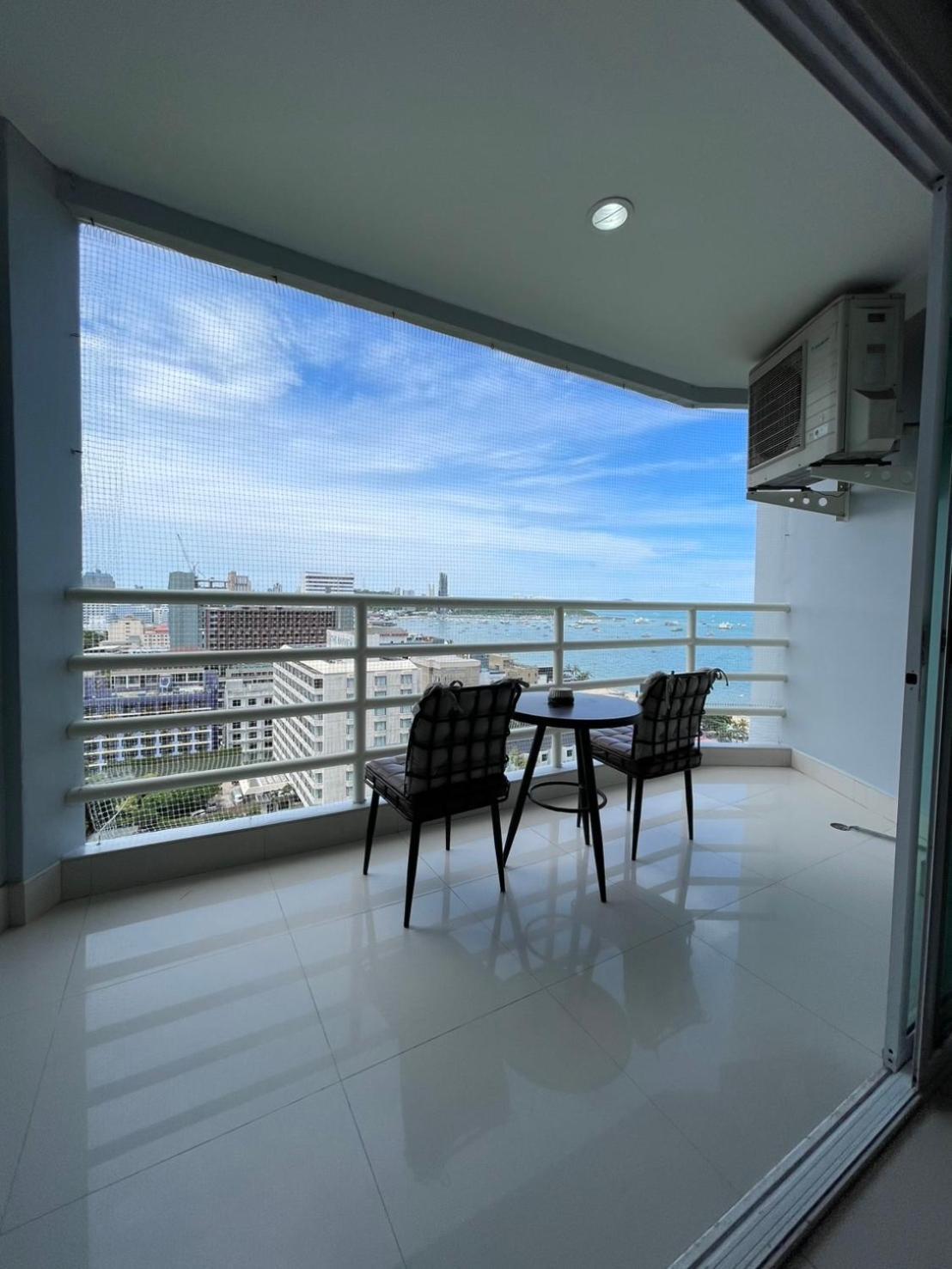 View Talay 6 Pattaya Beach By Anatolia Condo Suite Kültér fotó